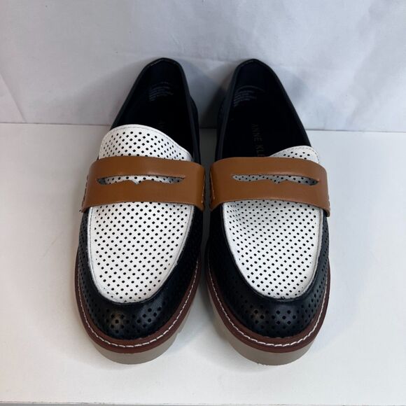 Anne Klein Emmy Lou Perforated Color Block Slip On Loafer Size 9 Casual - Picture 3 of 11